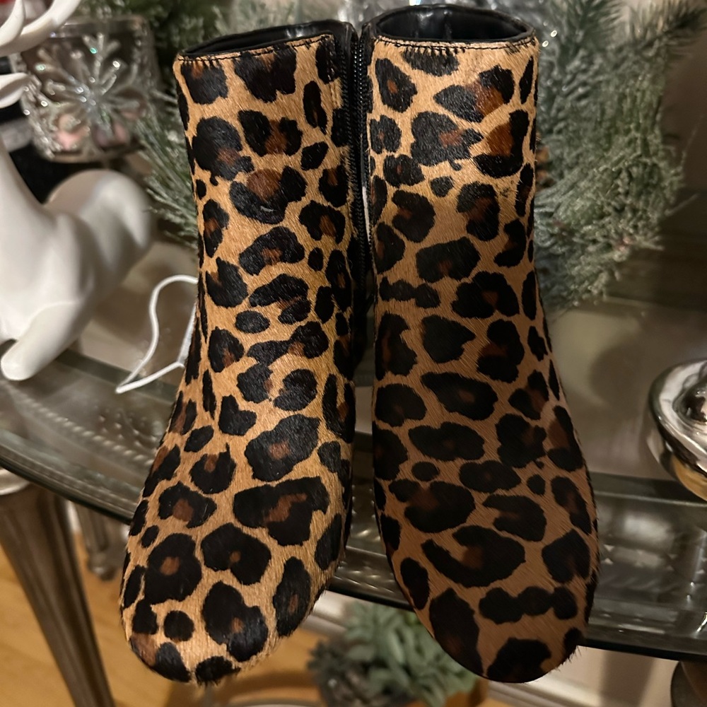 Brand new leopard booties size 5